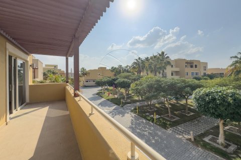 Villa in Al Raha Gardens, Abu Dhabi, UAE 5 bedrooms, 482 sq.m. № 615967 - photo 11
