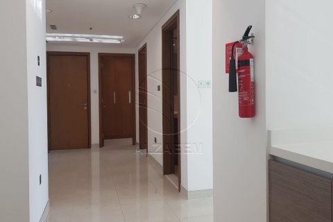 Apartment in Al Raha Beach, Abu Dhabi, UAE 2 bedrooms, 138 sq.m. № 615964 - photo 6