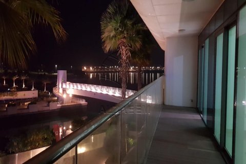 Apartment in Al Raha Beach, Abu Dhabi, UAE 2 bedrooms, 138 sq.m. № 615964 - photo 7