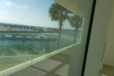 Apartment in Al Raha Beach, Abu Dhabi, UAE 2 bedrooms, 138 sq.m. № 615964 - photo 4