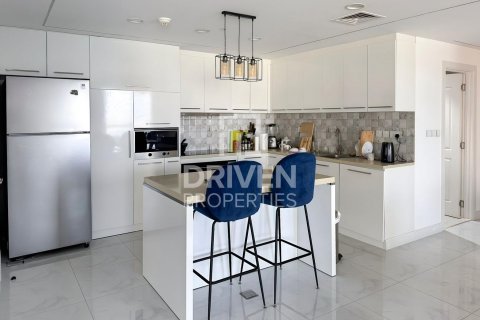 Byt v Jumeirah Beach Residence, Dubai, SAE 3 ložnice, 179 m² Č.: 602551 - fotografie 9