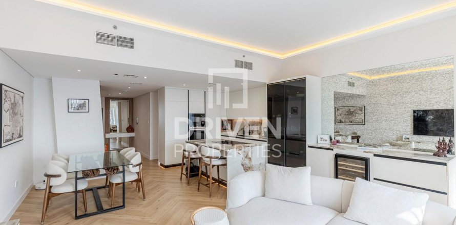 Apartment in Dubai Marina, UAE 2 bedrooms, 141 sq.m. № 602528