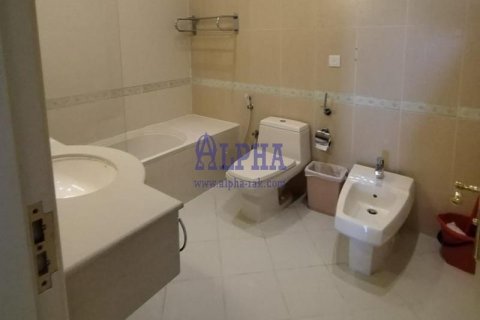 Apartment in Al Hamra Village, Ras Al Khaimah, UAE 1 bedroom, 115.8 sq.m. № 633101 - photo 6