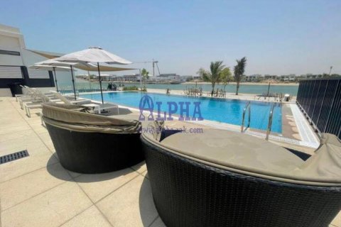 Müüa ridamaja asukohaga Mina Al Arab, Ras Al Khaimah, AÜE: 3 magamistoaga, 303.5 m² Nr 633102 - pilt 1
