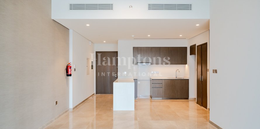 Apartment in Palm Jumeirah, Dubai, UAE 1 bedroom, 72.8703 sq.m. № 584147