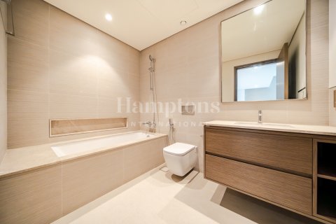Apartment in Palm Jumeirah, Dubai, UAE 1 bedroom, 72.87032611 sq.m. № 584147 - photo 3