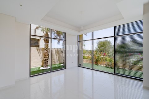 Vilë në DAMAC Hills (Akoya by DAMAC), Dubai, Emiratet e Bashkuara Arabe 6 dhoma gjumi, 350.05850400 m2. № 584149 - Foto 17