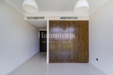 Vilë në DAMAC Hills (Akoya by DAMAC), Dubai, Emiratet e Bashkuara Arabe 6 dhoma gjumi, 350.05850400 m2. № 584149 - Foto 21
