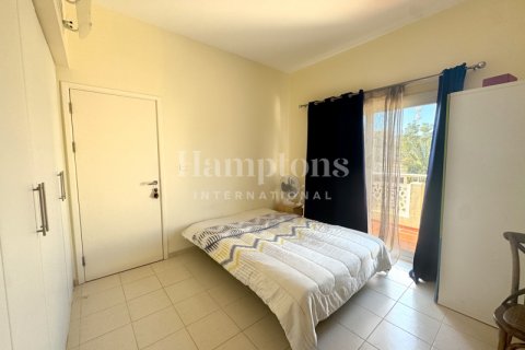 Vilë në Meadows, Dubai, Emiratet e Bashkuara Arabe 4 dhoma gjumi, 380.80939700 m2. № 584152 - Foto 3