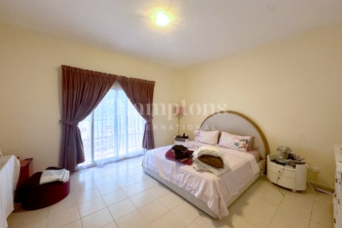 Vilë në Meadows, Dubai, Emiratet e Bashkuara Arabe 4 dhoma gjumi, 380.80939700 m2. № 584152 - Foto 11