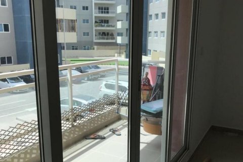 דירה למכירה ב Al Reef, Abu Dhabi, איחוד האמירויות  2 חדרי שינה, 111 מ"ר, מספר 594655 - תמונה 2
