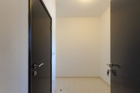 Pronë komerciale në Al Reef, Abu Dhabi, Emiratet e Bashkuara Arabe 5 dhoma gjumi, 273 m2. № 594657 - Foto 7