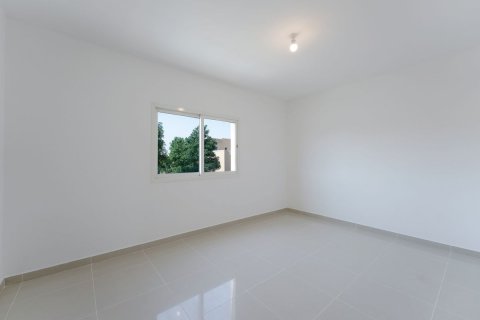 Pronë komerciale në Al Reef, Abu Dhabi, Emiratet e Bashkuara Arabe 5 dhoma gjumi, 273 m2. № 594657 - Foto 11