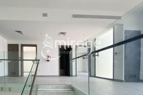 Duplex in vendita a Yas Island, Abu Dhabi, EAU 3 camere da letto, 390 mq. № 597109 - foto 5