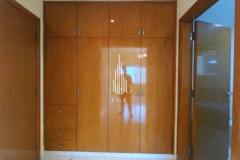 Apartmen di Al Najda Street, Abu Dhabi, UAE 3 bilik tidur, 195.1 meter persegi № 578699 - foto 24