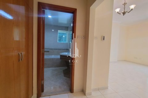 Apartmen di Al Najda Street, Abu Dhabi, UAE 3 bilik tidur, 195.1 meter persegi № 578699 - foto 22
