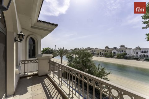 Vila di Palm Jumeirah, Dubai, UEA 4 kamar tidur, 622.4 m2 nomor 582837 - foto 5
