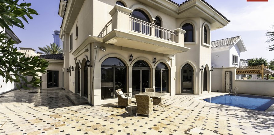 Vila di Palm Jumeirah, Dubai, UEA 4 kamar tidur, 622.4 m2 nomor 582837