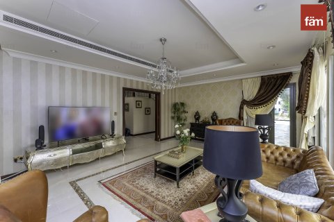 Vila di Palm Jumeirah, Dubai, UEA 4 kamar tidur, 622.4 m2 nomor 582837 - foto 18