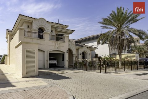 Vila di Palm Jumeirah, Dubai, UEA 4 kamar tidur, 622.4 m2 nomor 582837 - foto 2
