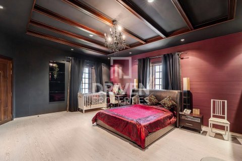 Al Jafiliya, Dubai, UAE의 판매용 빌라 침실 5개, 984제곱미터 번호 603007 - 사진 10