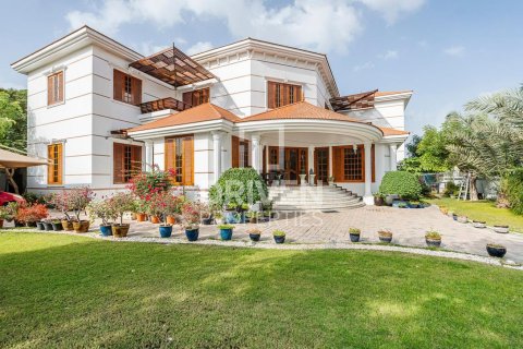 Al Jafiliya, Dubai, UAE의 판매용 빌라 침실 5개, 984제곱미터 번호 603007 - 사진 29