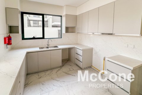 Σπίτι σε Al Furjan, Dubai, ΗΑΕ 4 υπνοδωμάτια, 497.87 τ.μ. Αρ. 587009 - φωτογραφία 4