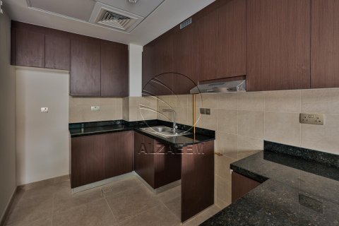 Townhouse in Khalifa City, Abu Dhabi, UAE 3 bedrooms, 184 sq.m. № 615184 - photo 4