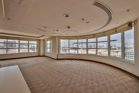 Commercial property til leje i Al Nahyan Camp, Abu Dhabi, UAE 636 kvm № 615189 - foto 2