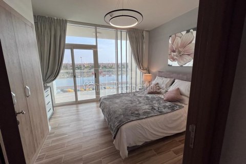 Shtëpi në qytet në Dubai, Emiratet e Bashkuara Arabe 2 dhoma gjumi, 101.4 m2. № 601322 - Foto 13