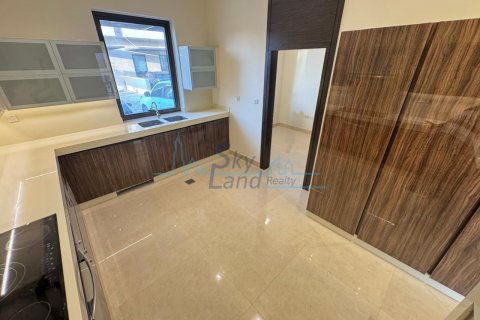 Vilë në Jumeirah, Dubai, Emiratet e Bashkuara Arabe 5 dhoma gjumi, 371.6 m2. № 600426 - Foto 7