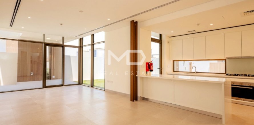 Řadový dům v Abu Dhabi, SAE 3 ložnice, 267.9 m² Č.: 555142