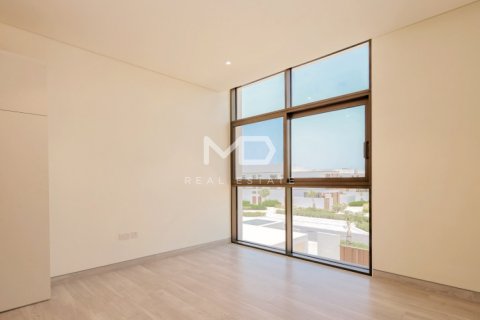 Vila v Abu Dhabi, SAE 4 ložnice, 912.5 m² Č.: 555141 - fotografie 35