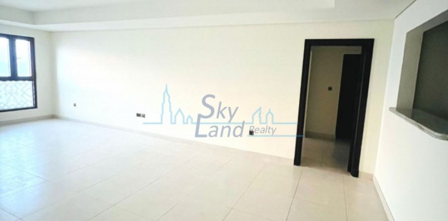 Apartment in Palm Jumeirah, Dubai, UAE 2 bedrooms, 176.2 sq.m. № 579827