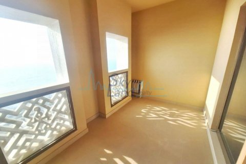 Apartment in Palm Jumeirah, Dubai, UAE 2 bedrooms, 176.2 sq.m. № 579827 - photo 3