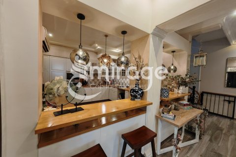 Vila v Khalifa City, Abu Dhabi, SAE 3 ložnice, 418.1 m² Č.: 550214 - fotografie 11