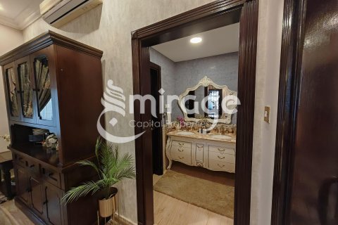 Vila v Khalifa City, Abu Dhabi, SAE 3 ložnice, 418.1 m² Č.: 550214 - fotografie 5