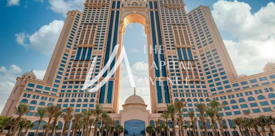 Apartment in The Marina, Abu Dhabi, UAE 3 bedrooms, 264 sq.m. № 604834