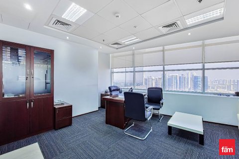 Office in Dubai, UAE 1128.4 sq.m. № 585503 - photo 18