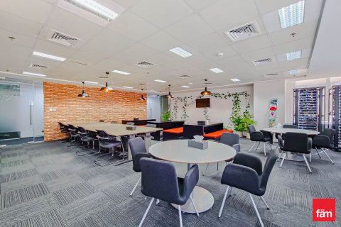 Office in Dubai, UAE 1128.4 sq.m. № 585503 - photo 13