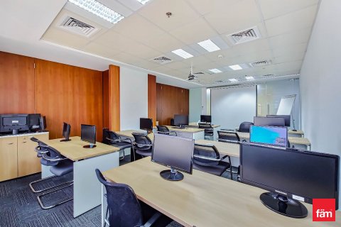 Office in Dubai, UAE 1128.4 sq.m. № 585503 - photo 12