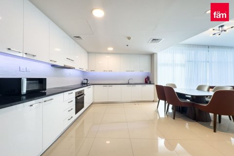 Huoneisto Al Sufouh, Dubai, Arabiemiraatit 3 makuuhuonetta, 198.9 m2 № 622513 - kuva 13