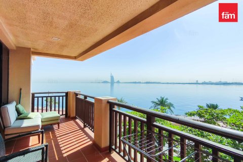 Apartament në Palm Jumeirah, Dubai, Emiratet e Bashkuara Arabe 1 dhomë gjumi, 141.6 m2. № 585608 - Foto 1