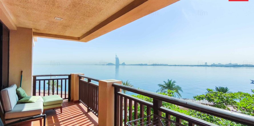 Apartament në Palm Jumeirah, Dubai, Emiratet e Bashkuara Arabe 1 dhomë gjumi, 141.6 m2. № 585608