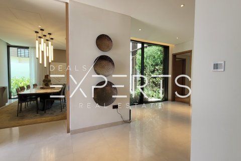 Vilë në Saadiyat Island, Abu Dhabi, Emiratet e Bashkuara Arabe 5 dhoma gjumi, 537.9 m2. № 566335 - Foto 13