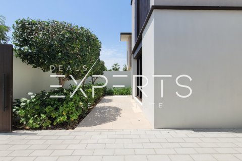 Vilë në Saadiyat Island, Abu Dhabi, Emiratet e Bashkuara Arabe 5 dhoma gjumi, 537.9 m2. № 566335 - Foto 1