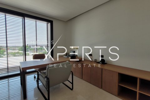 Vilë në Saadiyat Island, Abu Dhabi, Emiratet e Bashkuara Arabe 5 dhoma gjumi, 537.9 m2. № 566335 - Foto 23