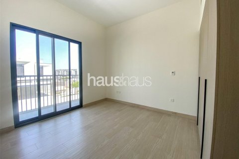 Al Furjan, Dubai, UAE의 판매용 타운하우스 침실 3개, 254제곱미터 번호 625935 - 사진 11