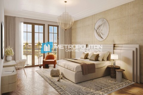 Villa in Khalifa City, Abu Dhabi, UAE 4 bedrooms, 467.1 sq.m. № 579947 - photo 7