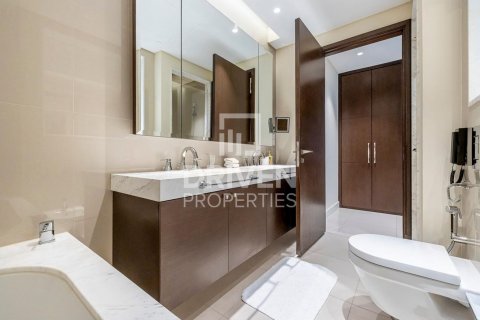 דירה למכירה ב Downtown Dubai (Downtown Burj Dubai), Dubai, איחוד האמירויות  2 חדרי שינה, 126 מ"ר, מספר 602021 - תמונה 10